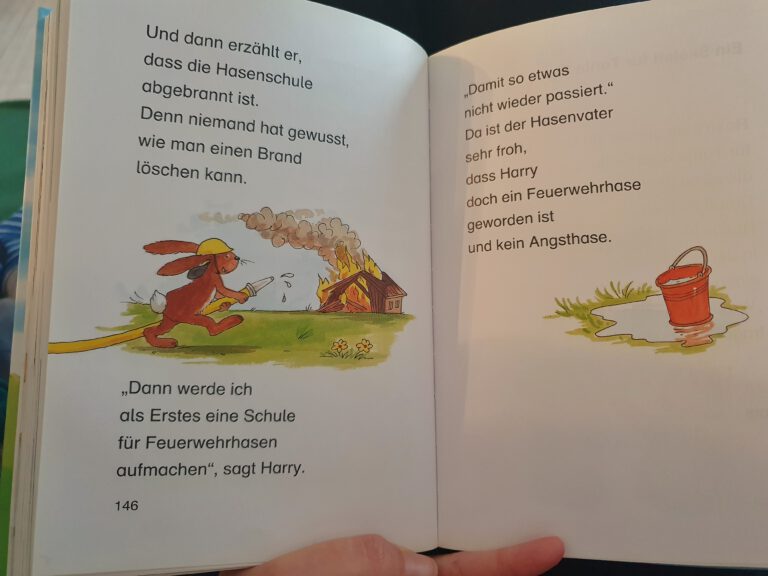 Ein Kinderbuch mit Hasen.