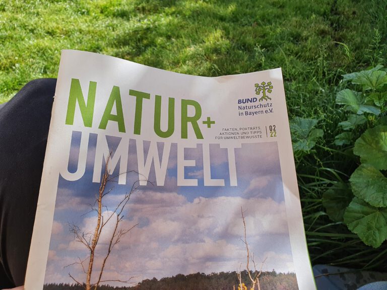 Eine Zeitschrift mit dem Titel "Natur + Umwelt"